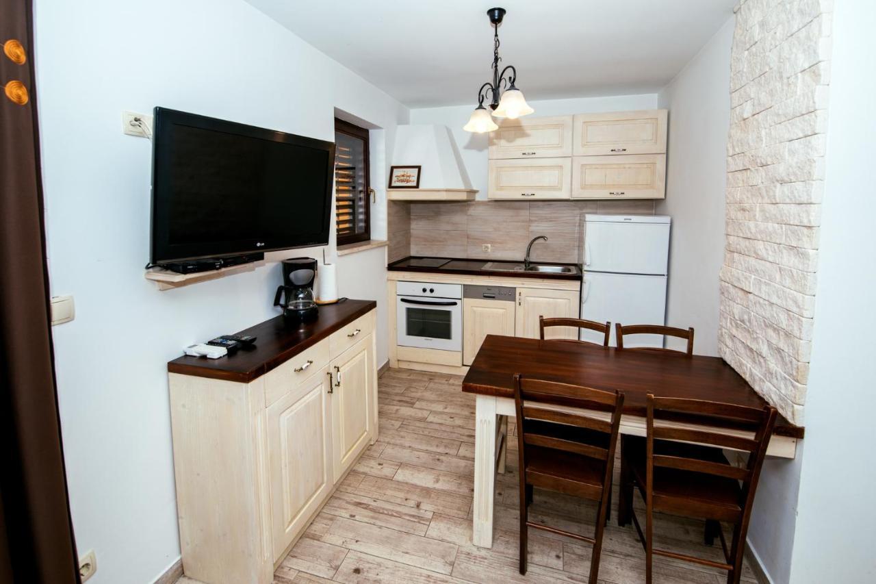 ביוגראד נה מורו M&M Apartments מראה חיצוני תמונה