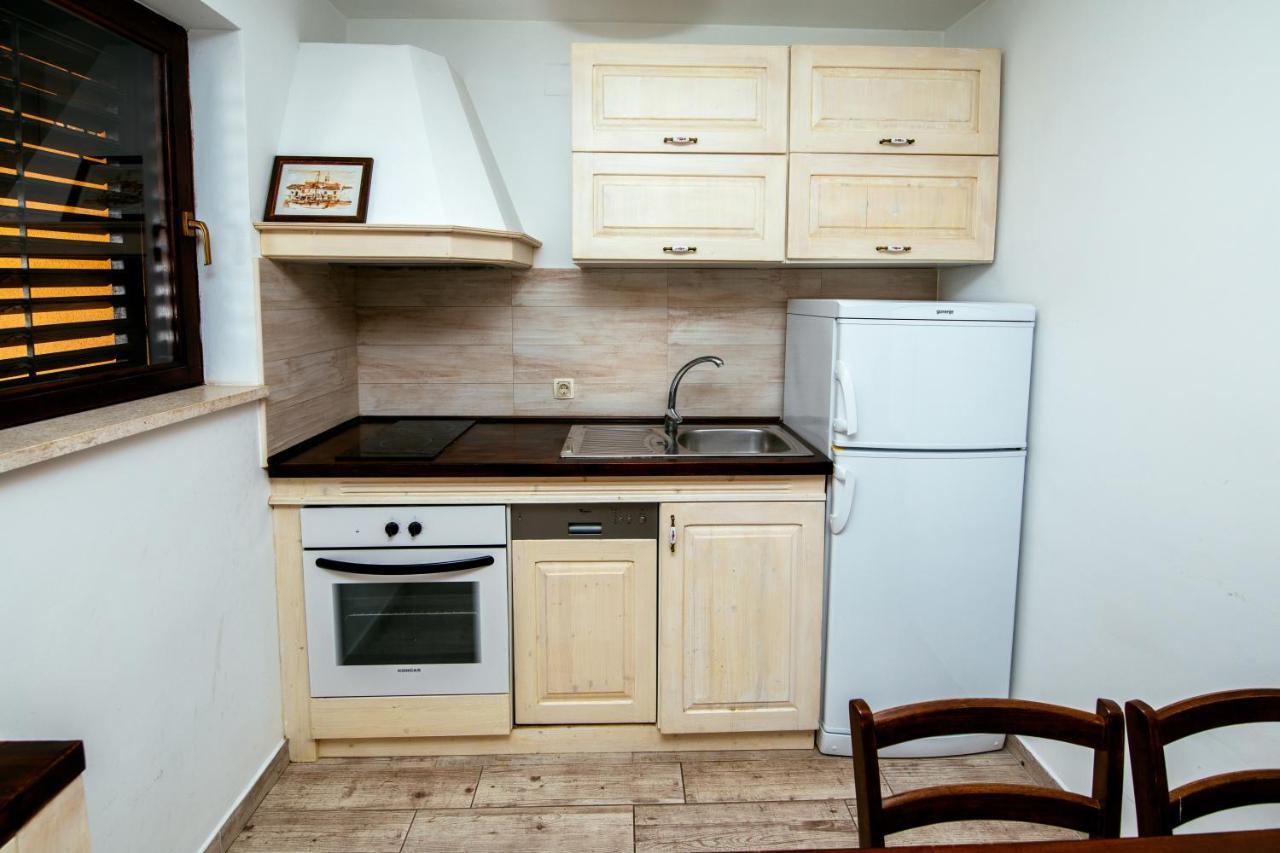 ביוגראד נה מורו M&M Apartments מראה חיצוני תמונה