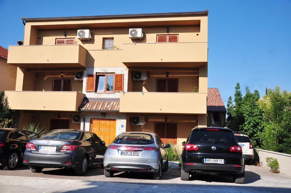 ביוגראד נה מורו M&M Apartments מראה חיצוני תמונה